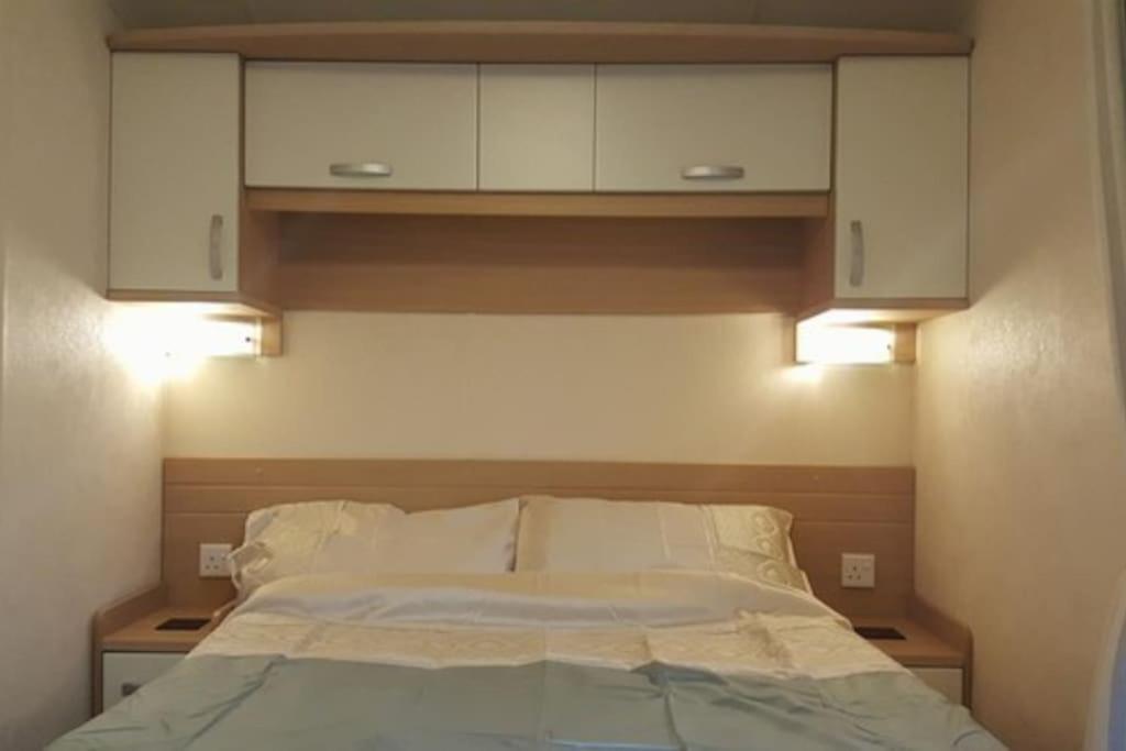 Lytchett MinsterCozy And Relaxing With Stunning Sea Views公寓 外观 照片